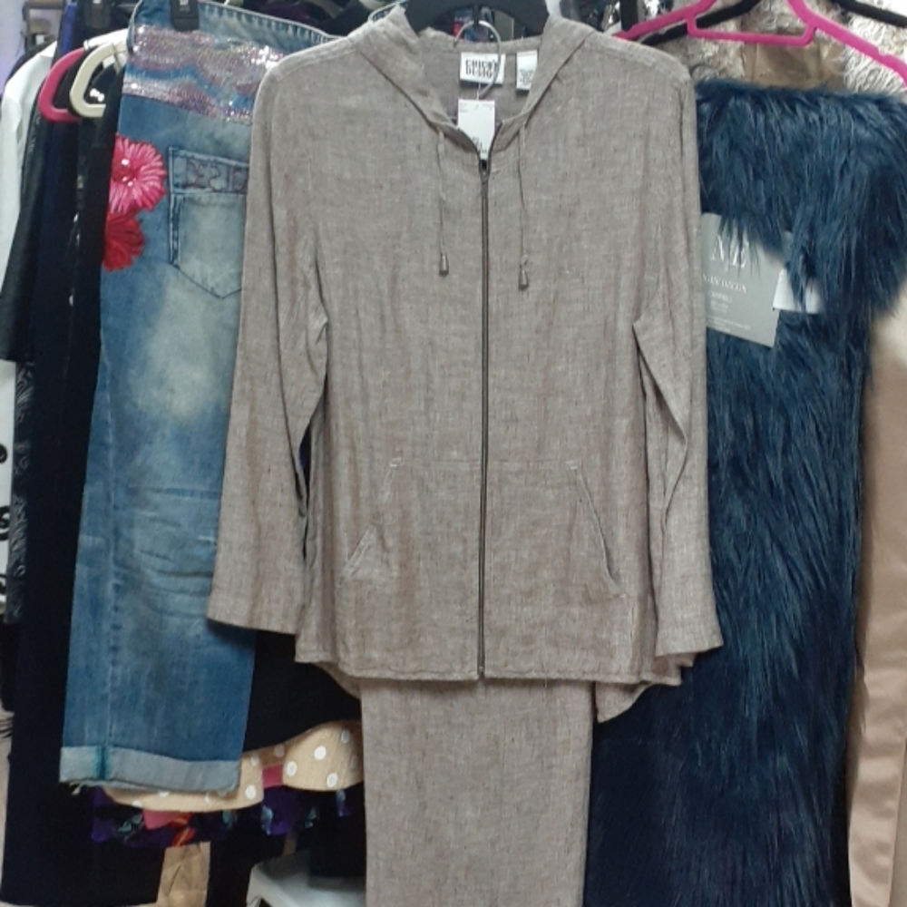 Chico's Design Two Piece Suit